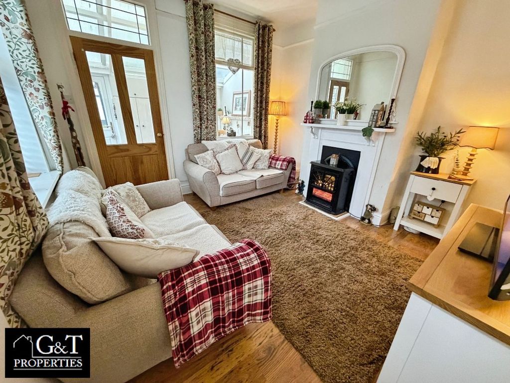 Property photo 3 of 20 Reception Room