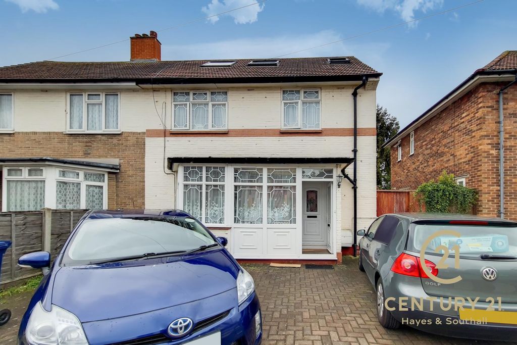 Property photo 1 of 12