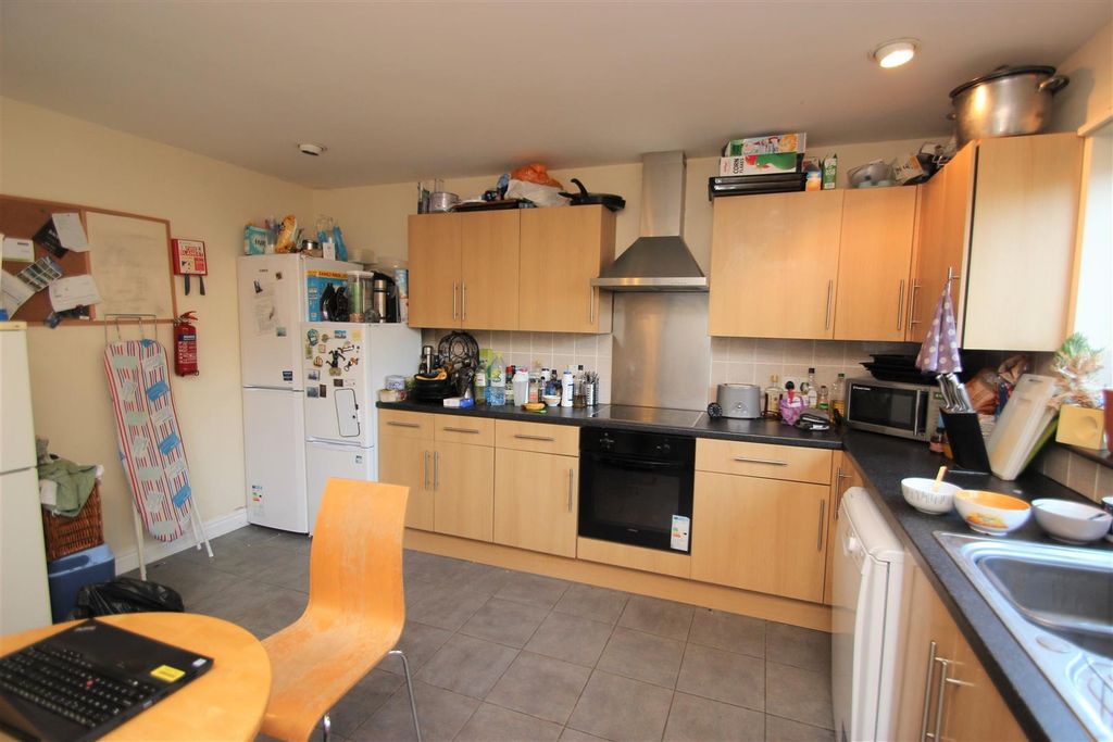Property photo 1 of 4 40P1Vui18Kaii7Xjmzqbaa.Jpg