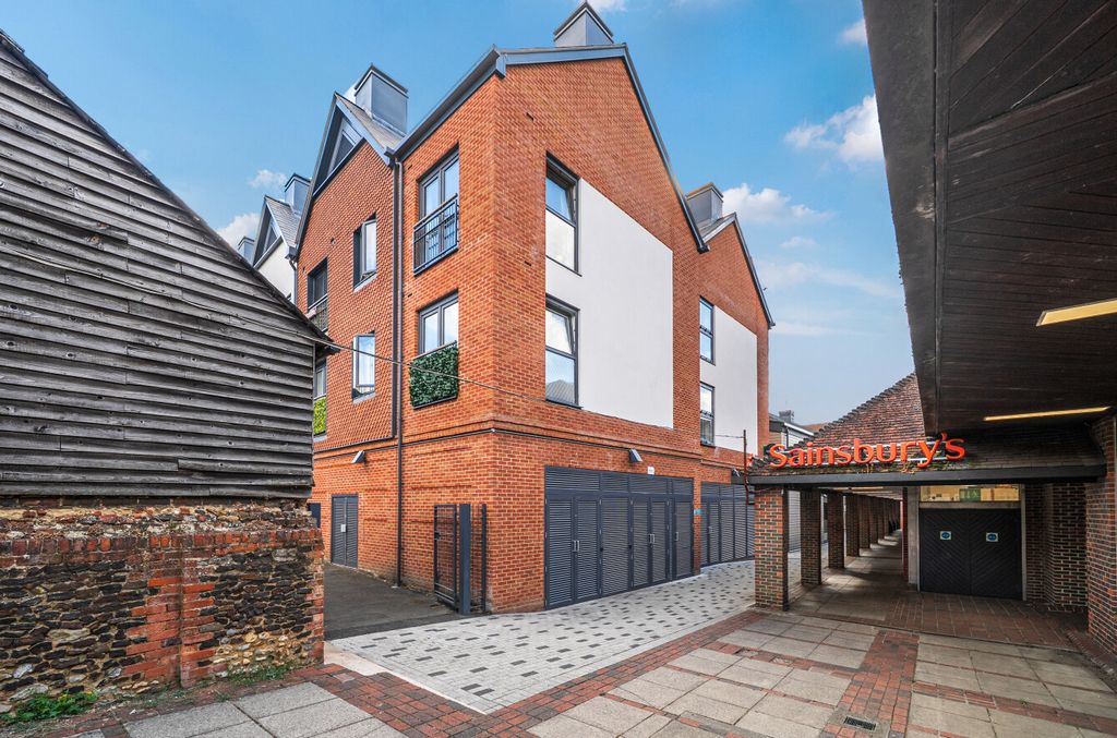 Property photo 1 of 12 2-6A744E06403B9-1...