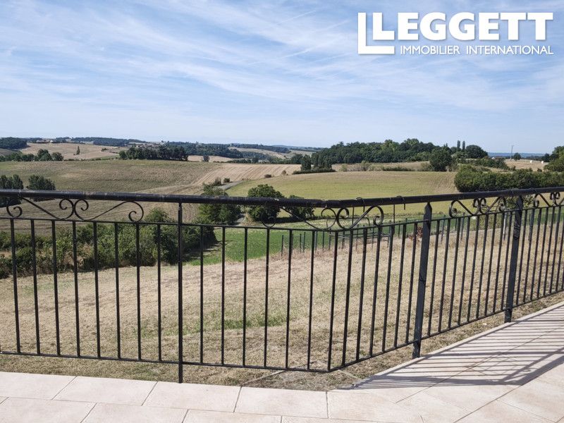 Property photo 3 of 10