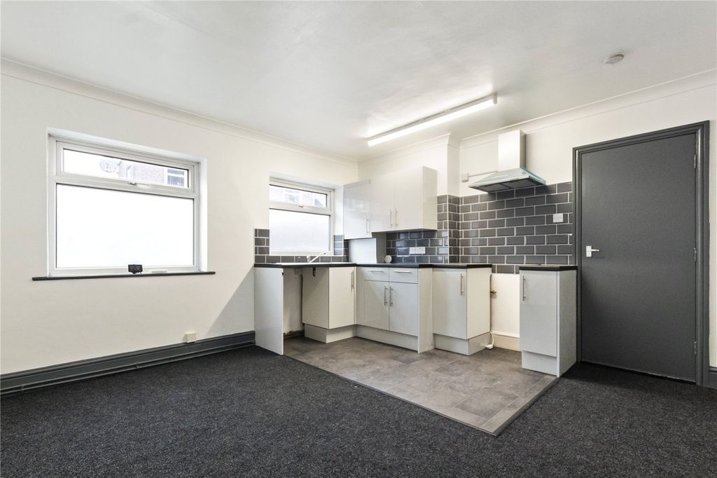 Property photo 2 of 6 Picture No. 03