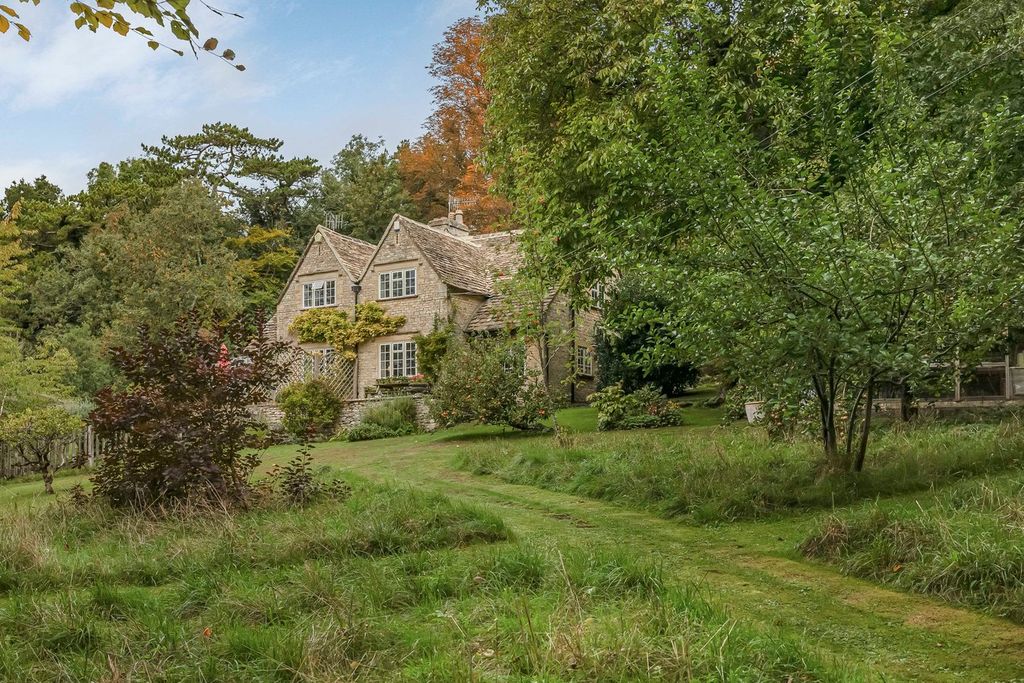 Property photo 1 of 26