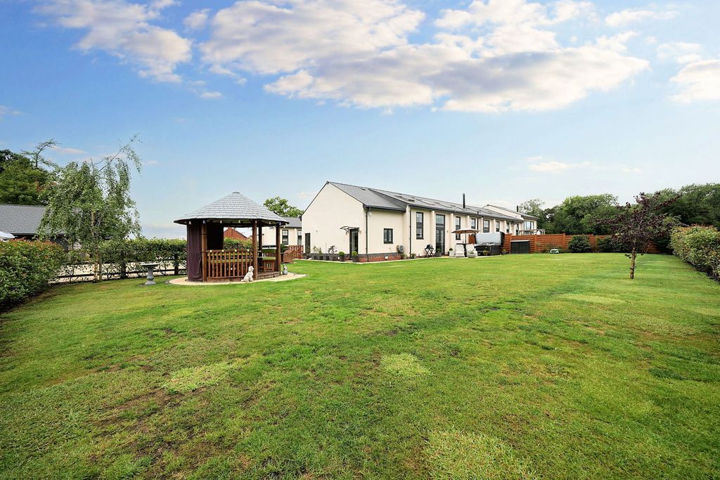 Property photo 1 of 46