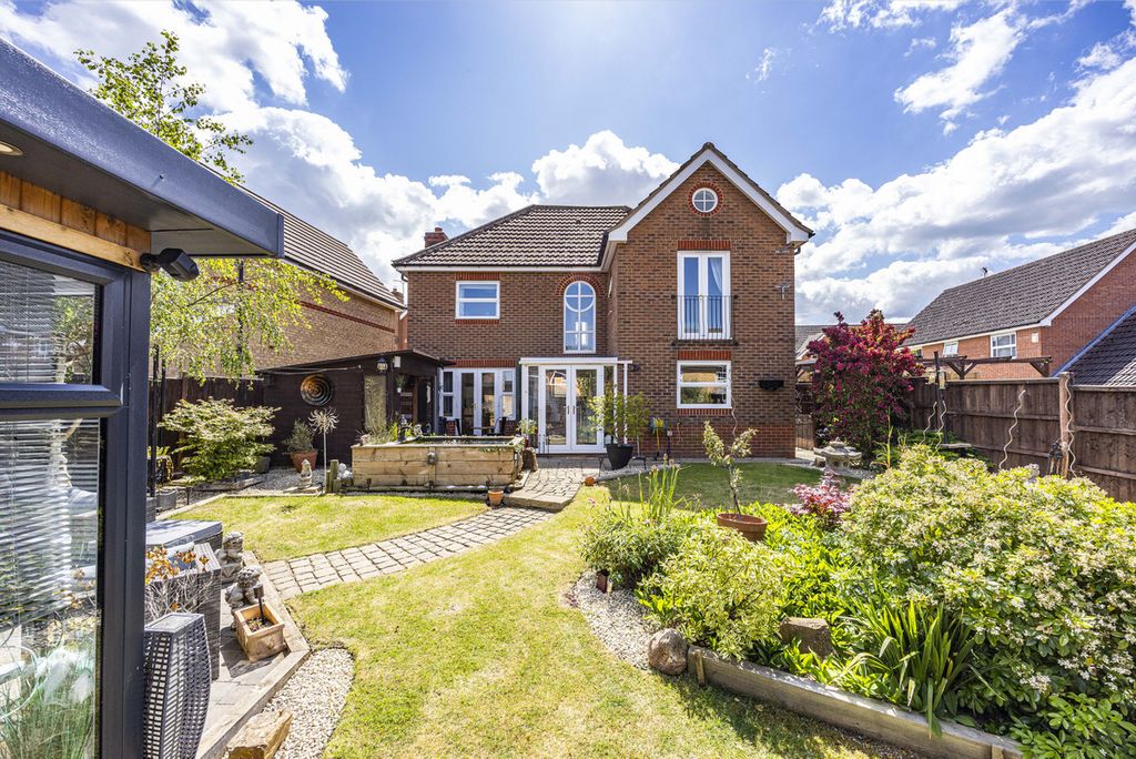 Property photo 1 of 22