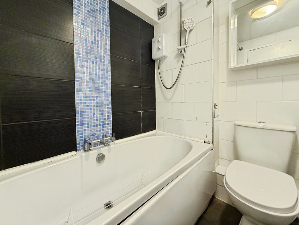 Additional image 16 of 3 bed flat for saleWaulking Mill Road, Clydebank G81