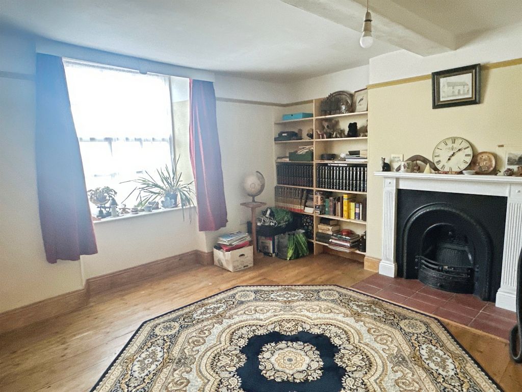 Property photo 3 of 20