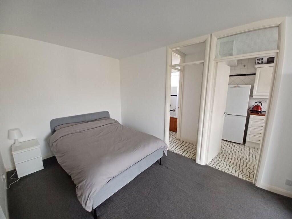 Property photo 3 of 5