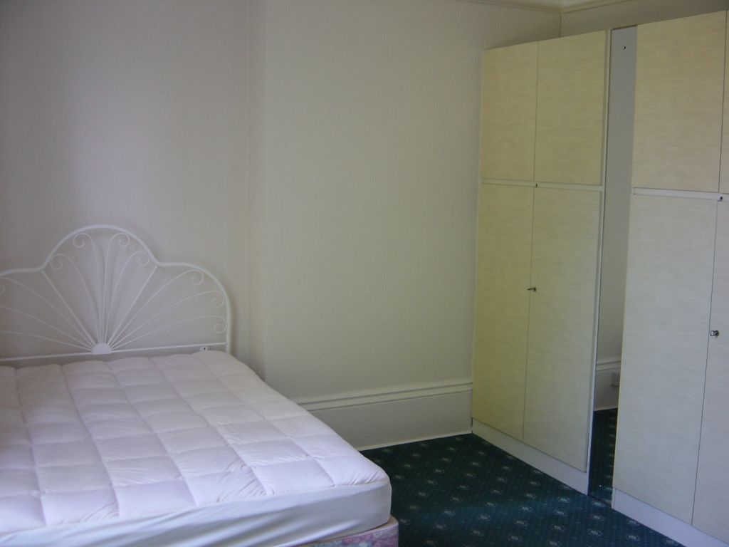 Property photo 3 of 5