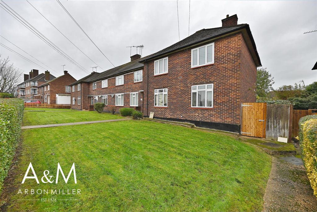 Property photo 1 of 9 4.Jpg