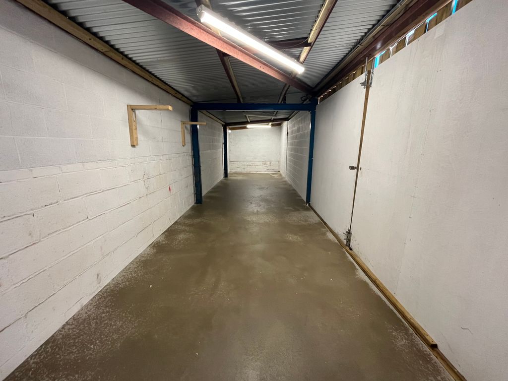 Property photo 3 of 3