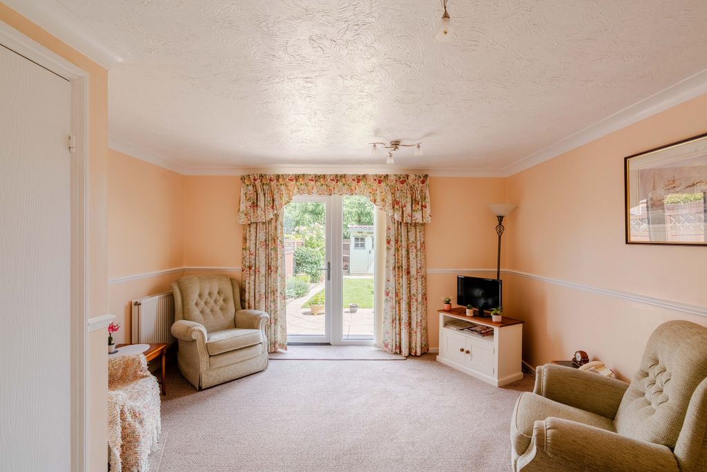 Property photo 2 of 22 17