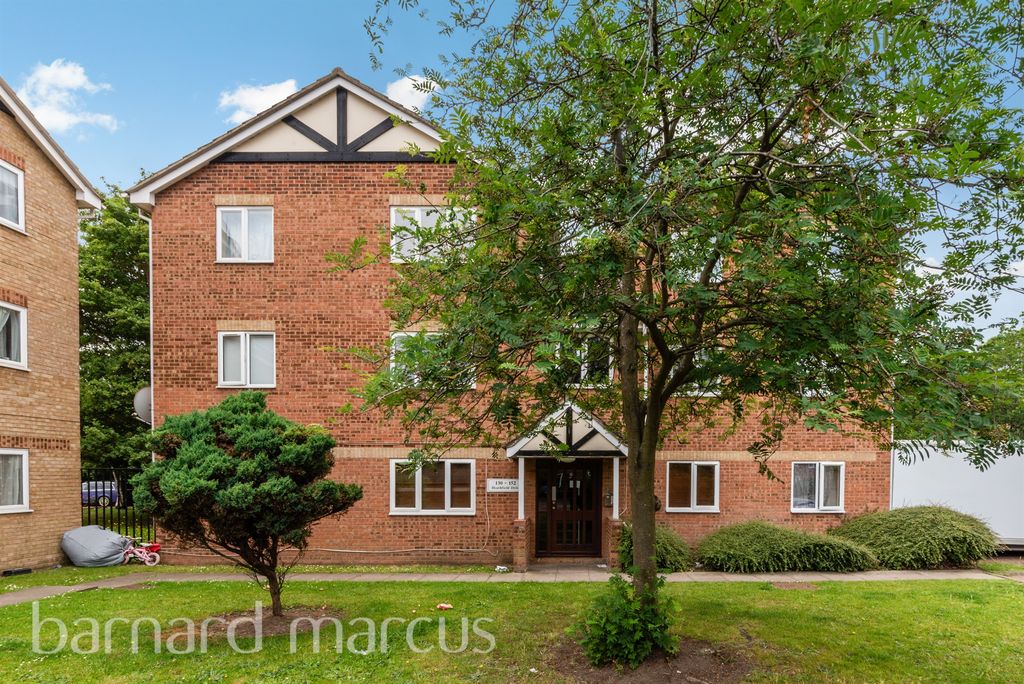 Property photo 1 of 8