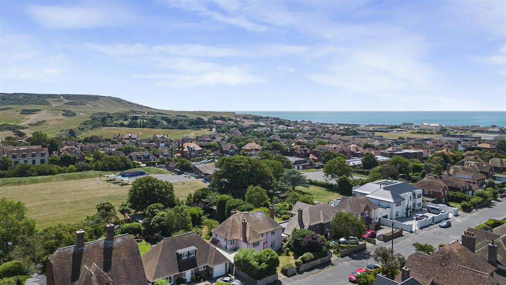 Property photo 2 of 33 Drone