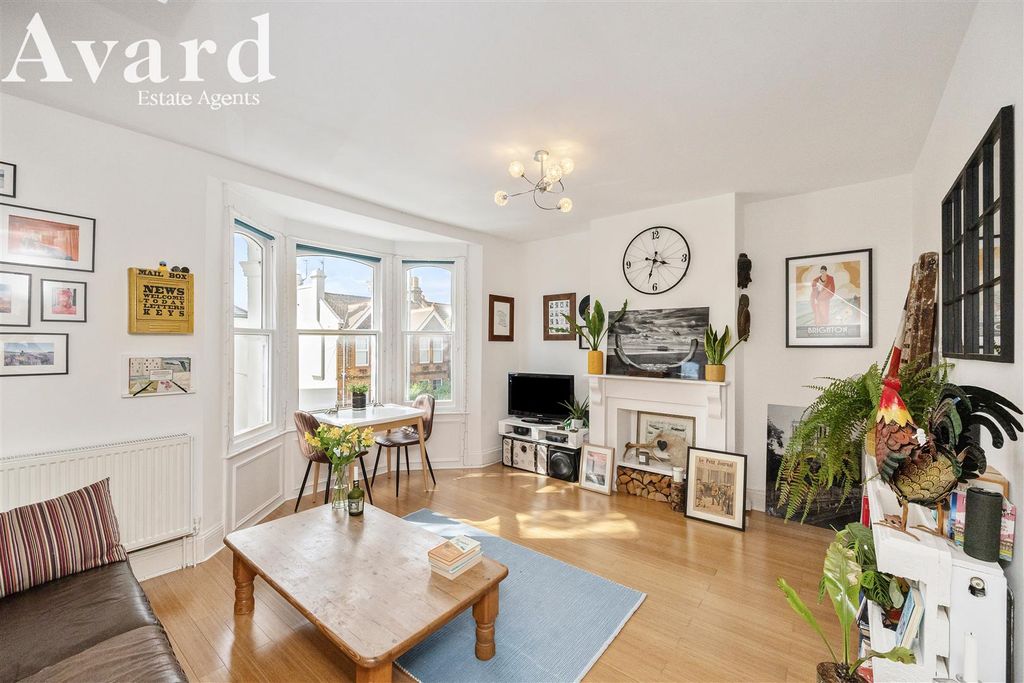 Property photo 1 of 15 Ditchling Road 148-004.Jpg