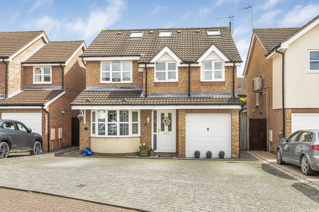 Property photo 1 of 34