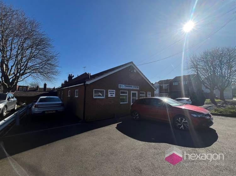 Property photo 1 of 5