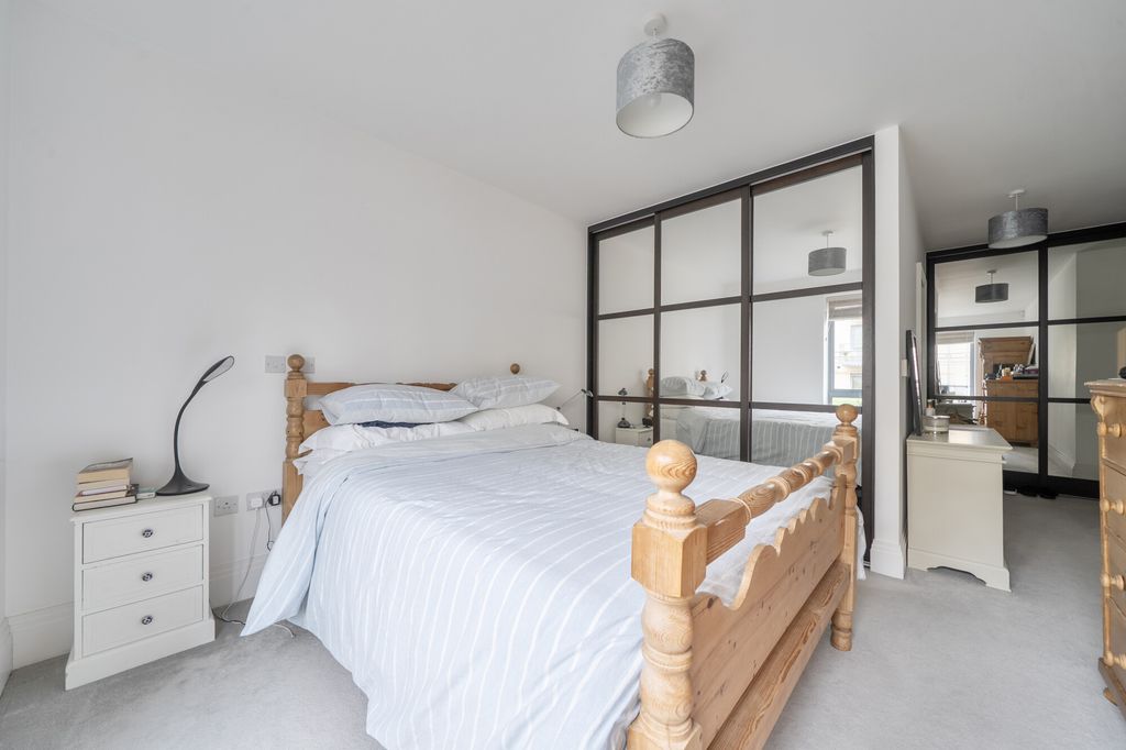 Additional image 5 of 3 bed flat for saleHumphris Place, Cheltenham GL53