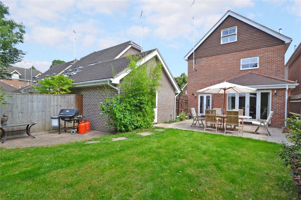 Property photo 2 of 3 Picture No. 06