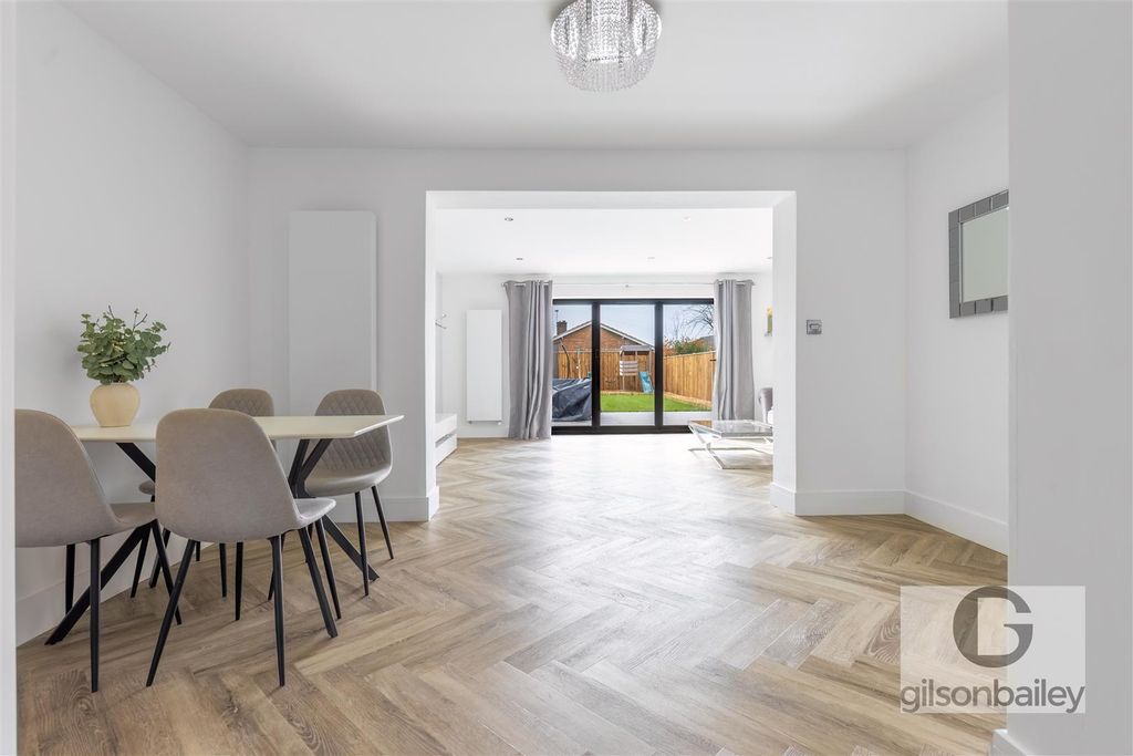 Property photo 2 of 27 Gb-13.Jpg