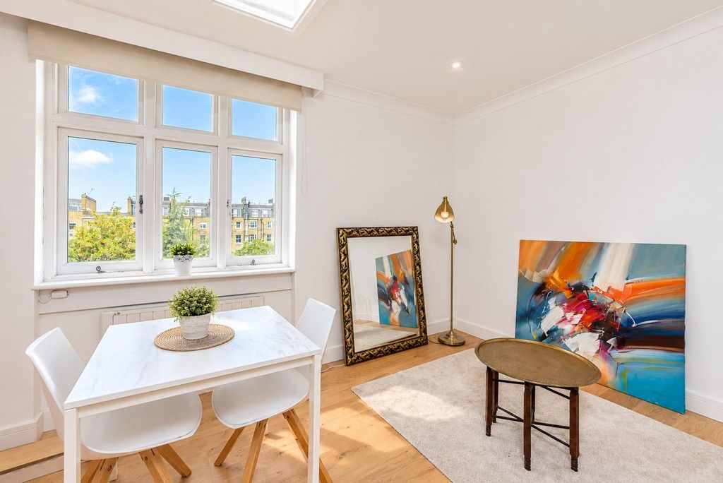 Property photo 2 of 10 Bright Scandinavian Inerior Dining Area Nook.Jpg