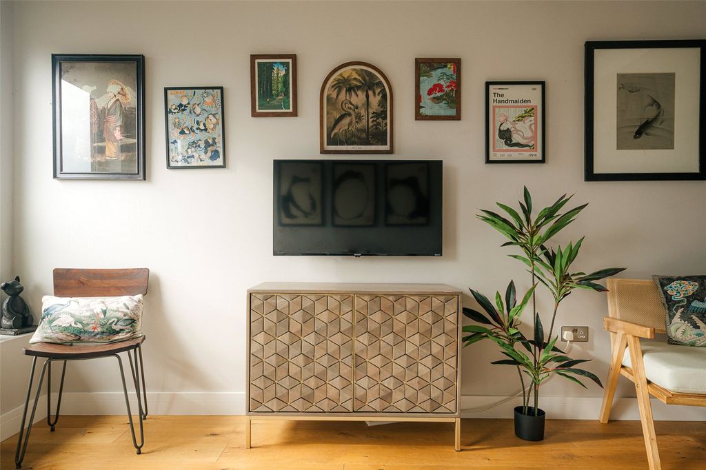 Property photo 3 of 10 Picture No. 13