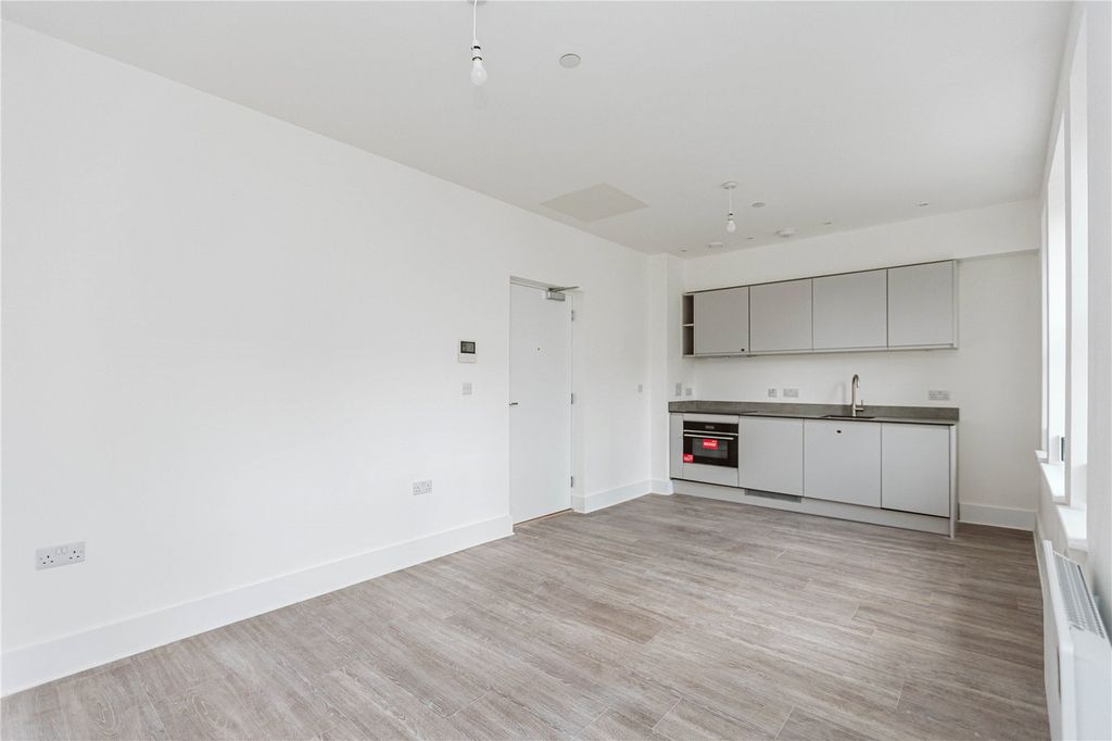 Property photo 2 of 14 Picture No. 03