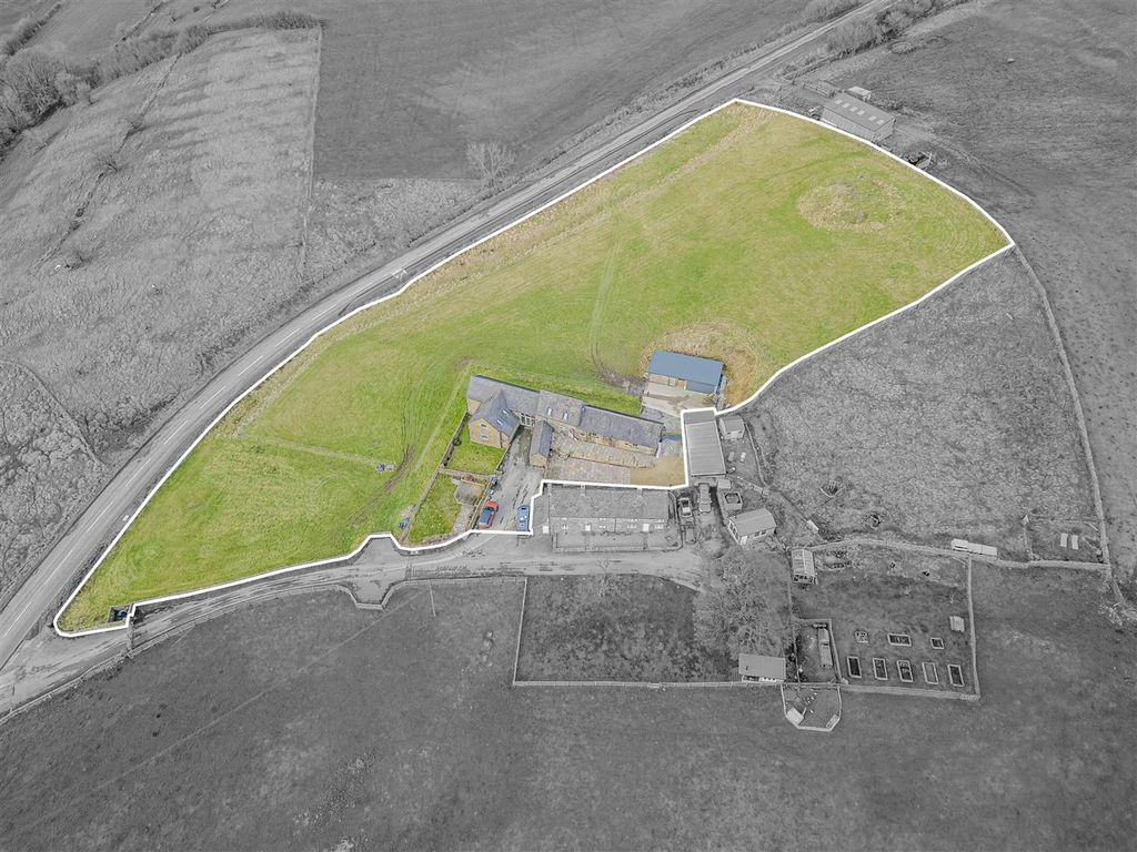 Property photo 2 of 48 Outside