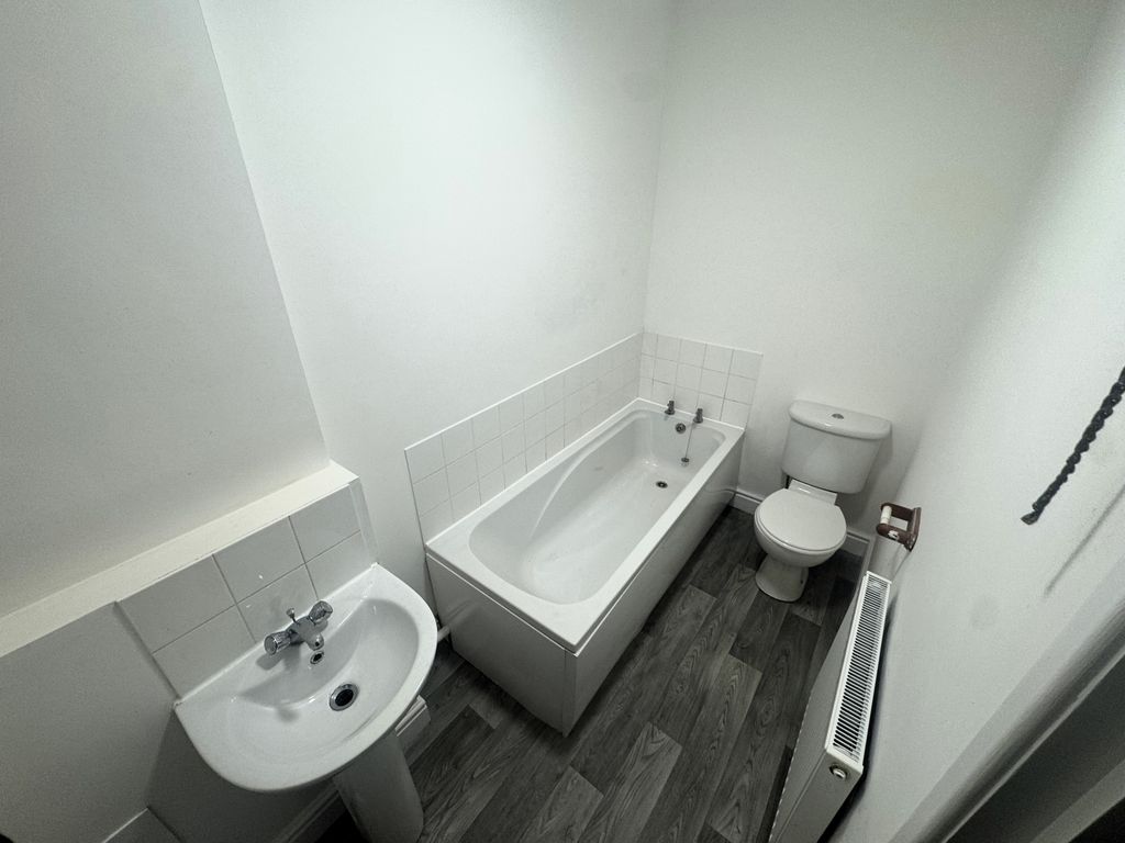 Property photo 3 of 3