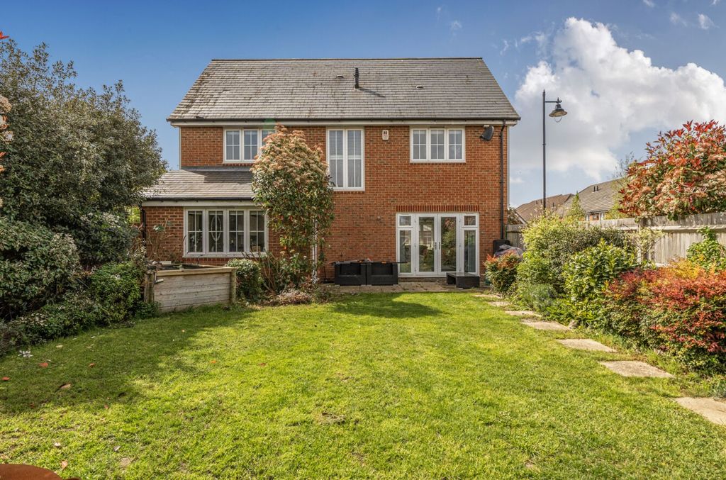 Property photo 1 of 23