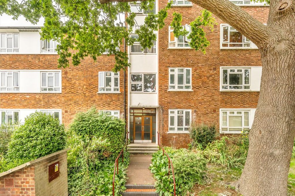 Property photo 1 of 7