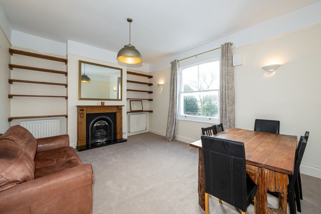 Property photo 1 of 12 4930571