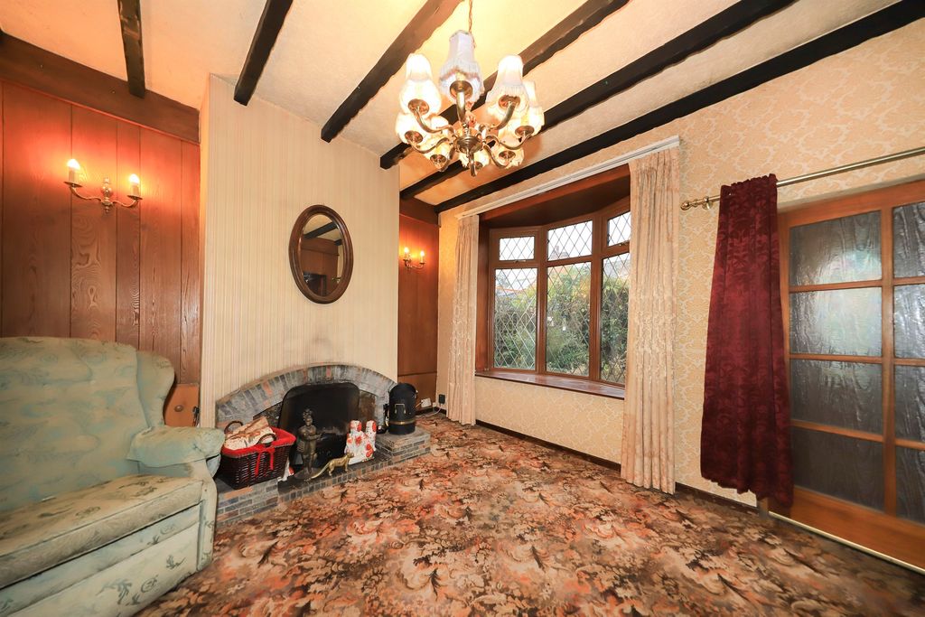 Property photo 3 of 17