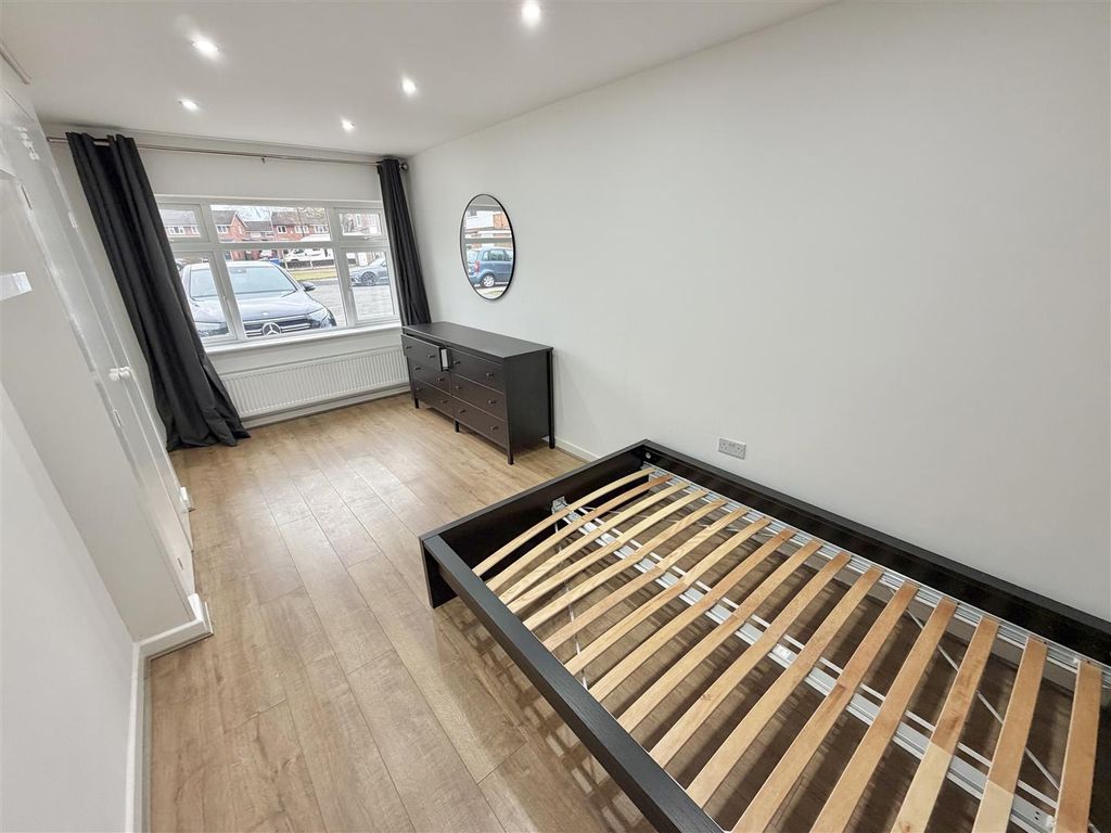 Property photo 3 of 33 Image 3