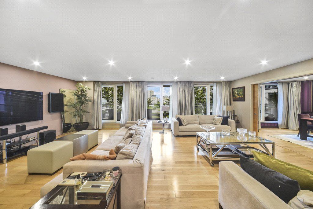 Property photo 2 of 25 Picture No. 17