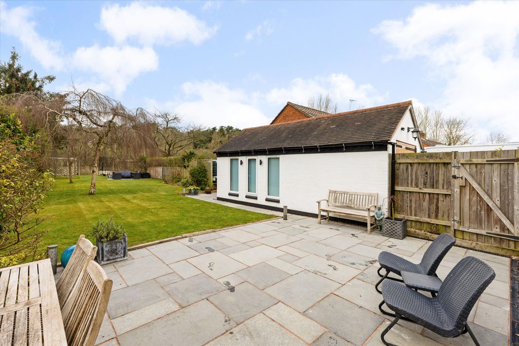 Property photo 2 of 15 Image