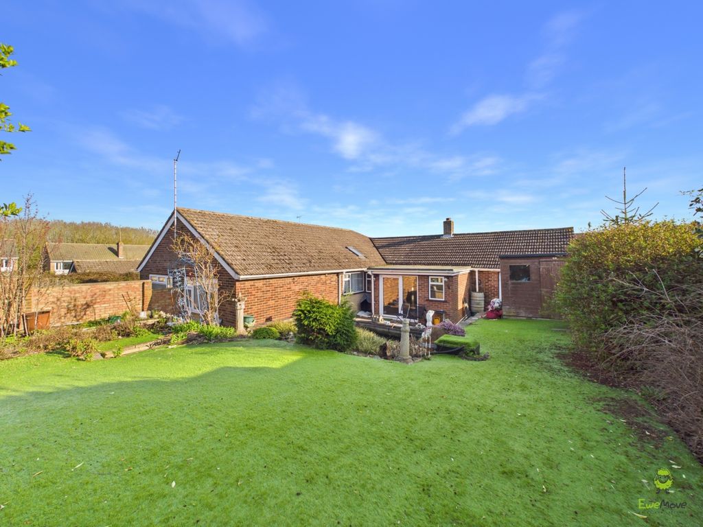 Property photo 2 of 7 Presented By Robert At Ewemove Bexleyheath And Dar