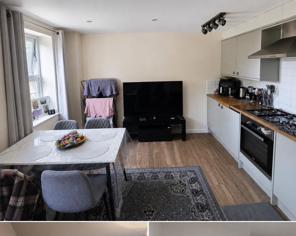 Property photo 1 of 3