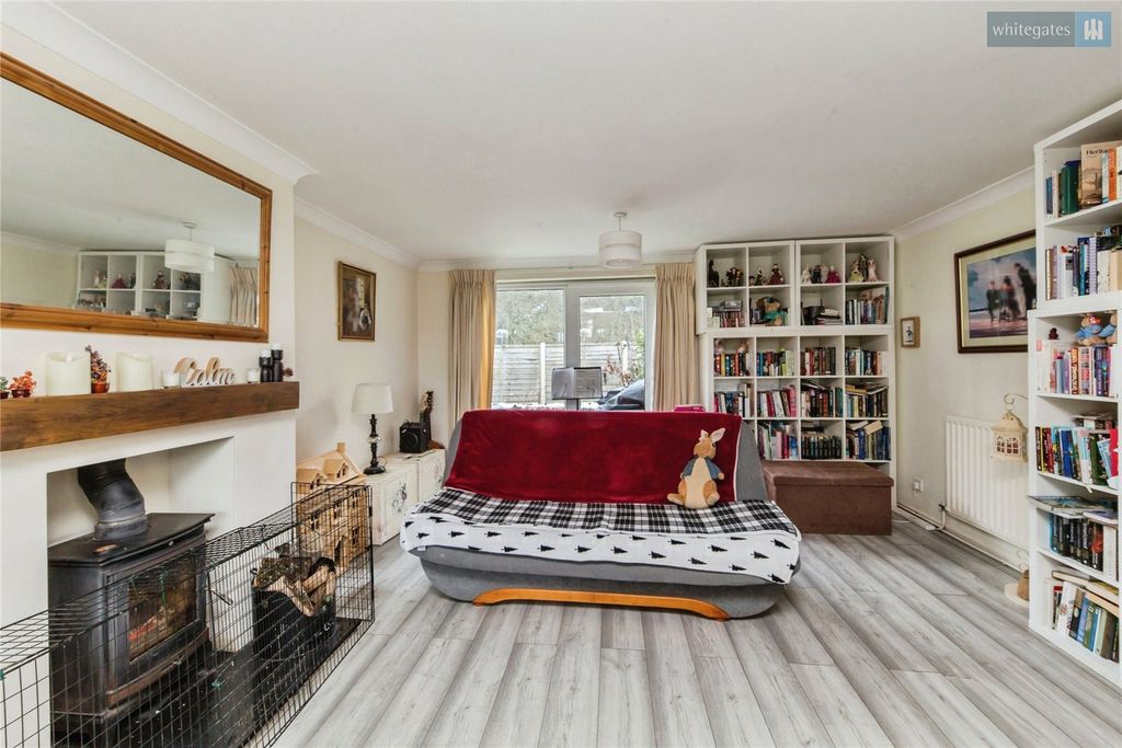 Property photo 3 of 17 Picture No. 12