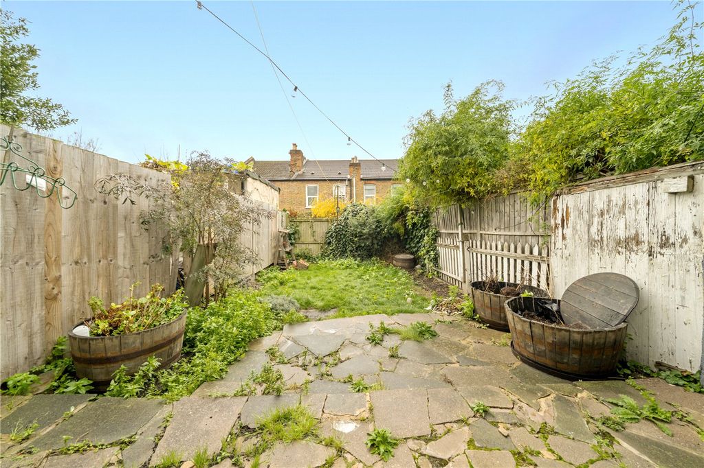 Property photo 3 of 13 Picture No. 14