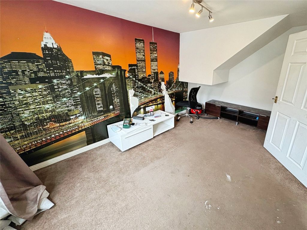 Property photo 2 of 17 Picture No. 02