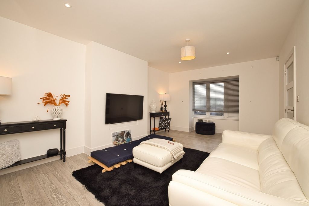 Property photo 2 of 19 Picture 2