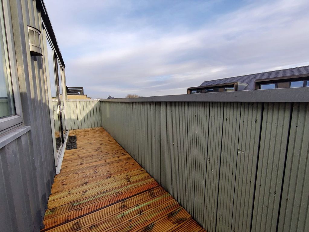 Property photo 3 of 8 Picture No. 19