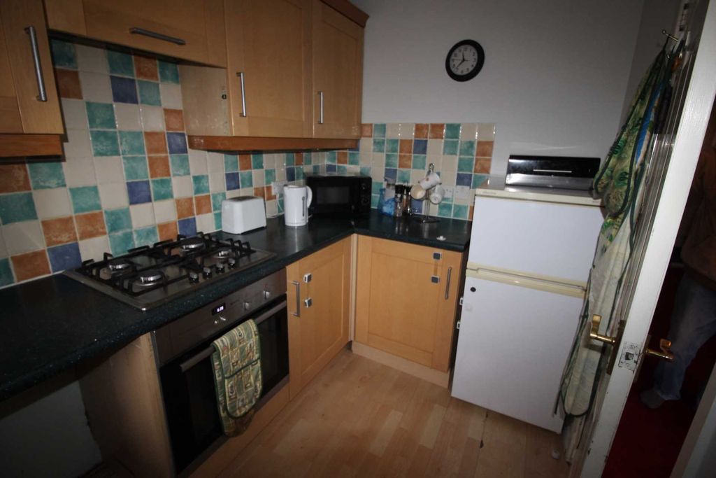 Property photo 2 of 12