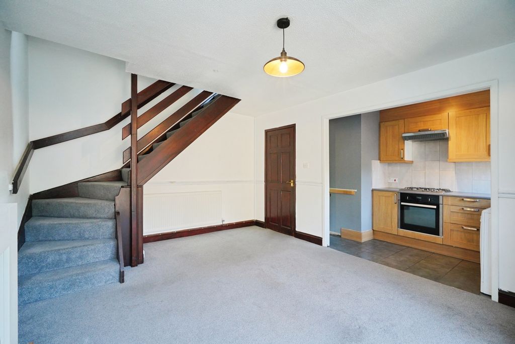 Property photo 2 of 16 Pbox-Img.Jpg