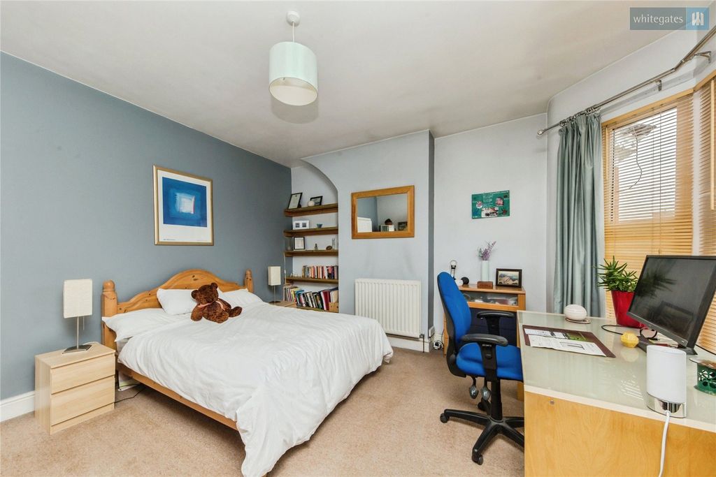 Property photo 3 of 19 Picture No. 21