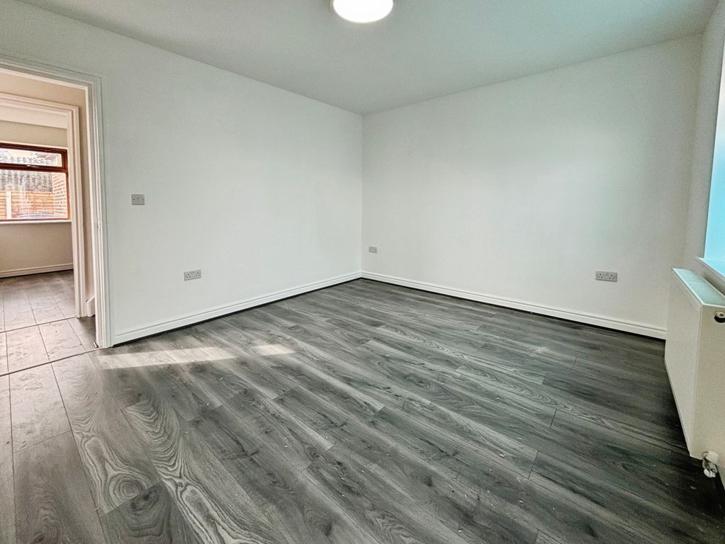 Property photo 3 of 21 3