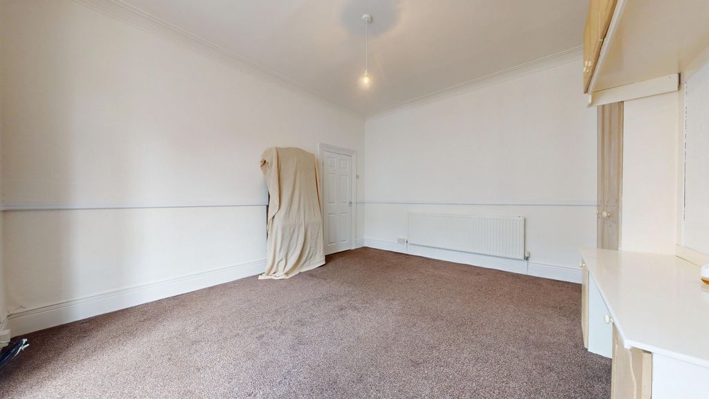 Property photo 3 of 19 5591093