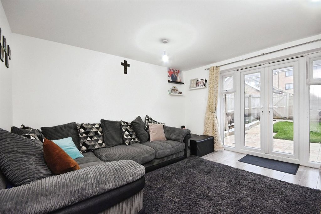 Property photo 3 of 19 Picture No. 03