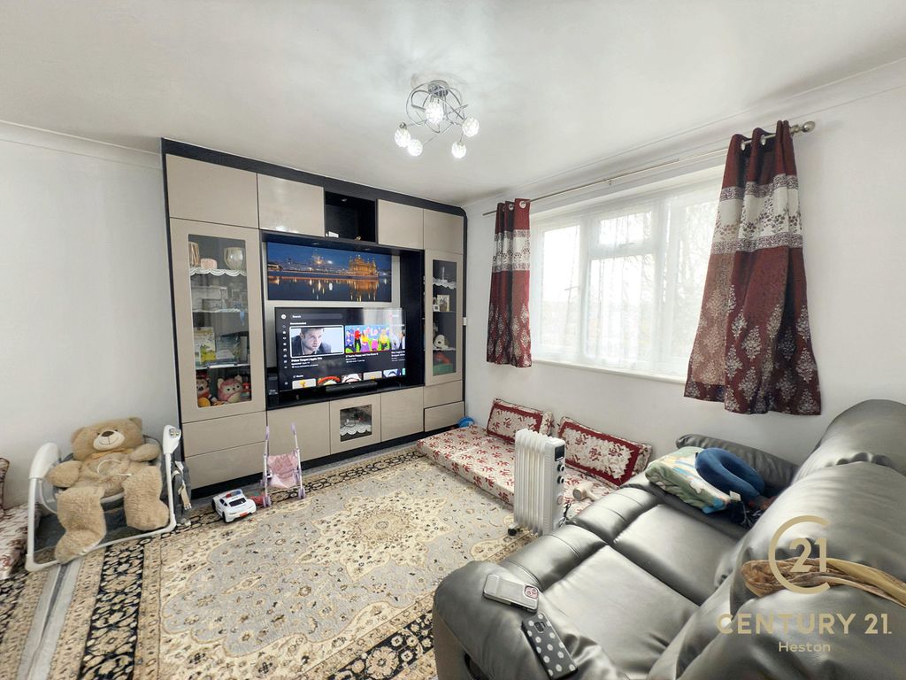 Property photo 2 of 11